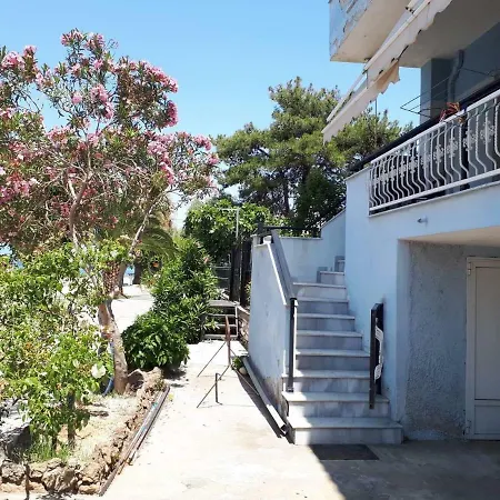 Popi 's * Skála Sotíros