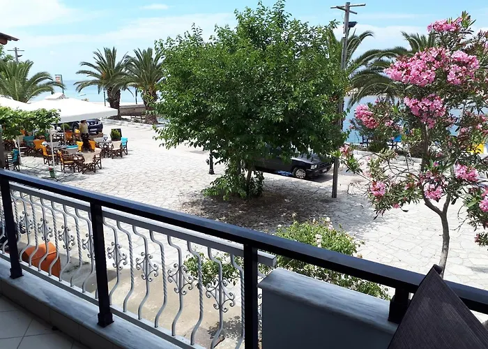 Popi 's Skala Sotiros